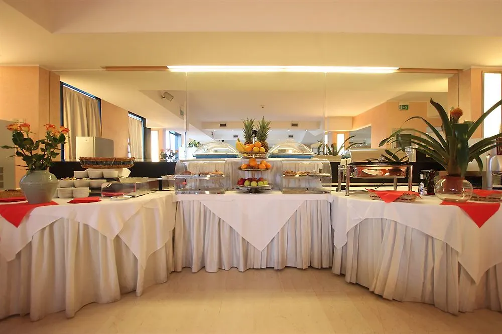Golf Hotel Milano Opera 4*,